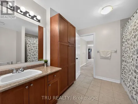 200 Celtic Ridge Crescent Ottawa ON K2W 0C1
