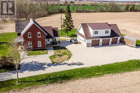 1153 Glengarry Landing Road South Springwater ON L9X 1E1