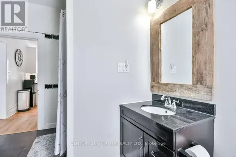 1153 Glengarry Landing Road South Springwater ON L9X 1E1