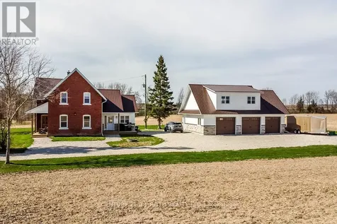 1153 Glengarry Landing Road South Springwater ON L9X 1E1