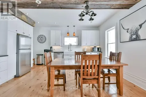 1153 Glengarry Landing Road South Springwater ON L9X 1E1