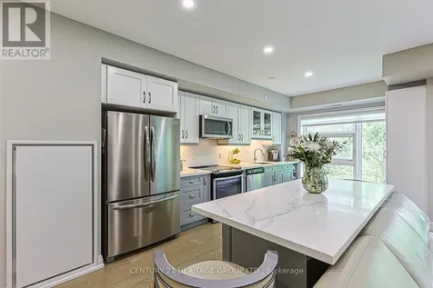 555 William Graham Drive Aurora ON L4G 7C4