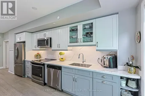 555 William Graham Drive Aurora ON L4G 7C4