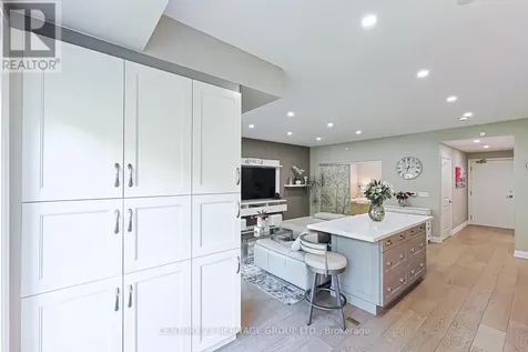 555 William Graham Drive Aurora ON L4G 7C4
