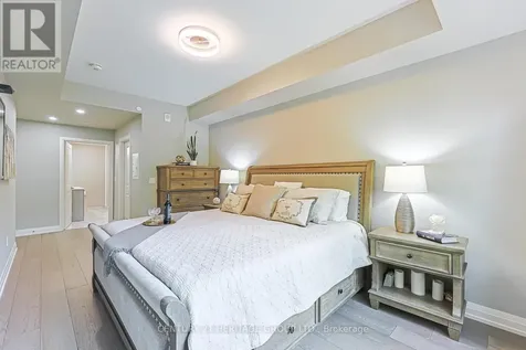 555 William Graham Drive Aurora ON L4G 7C4