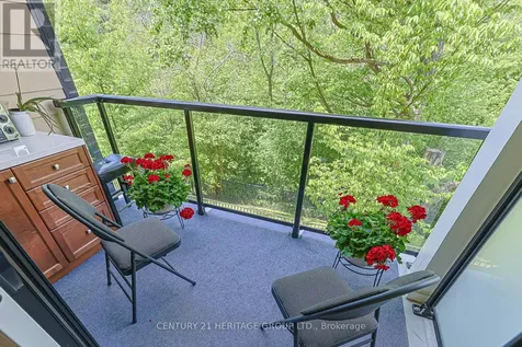 555 William Graham Drive Aurora ON L4G 7C4