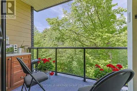 555 William Graham Drive Aurora ON L4G 7C4