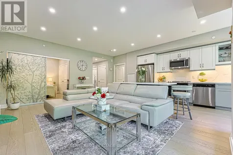 555 William Graham Drive Aurora ON L4G 7C4
