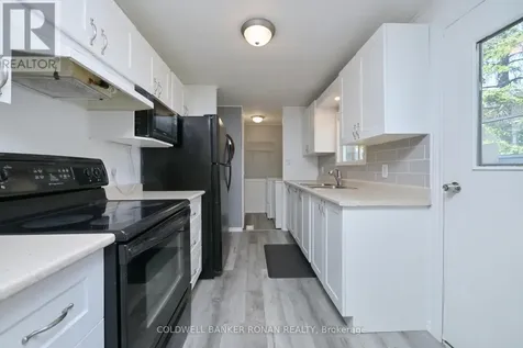 13 Hawthorne Drive Innisfil ON L9S 1P7