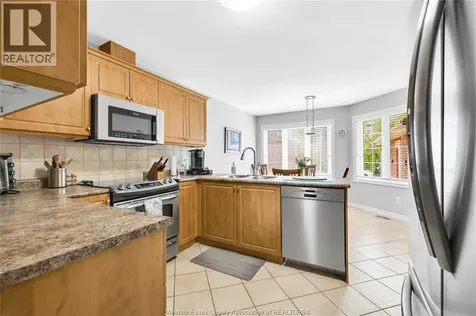 32 Robson Road Leamington ON N8H 2M9