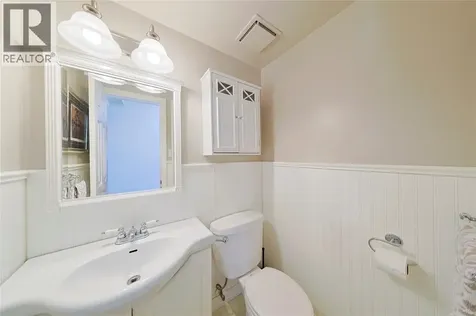 2632 Hamilton Road Sarnia ON N0N 1C0