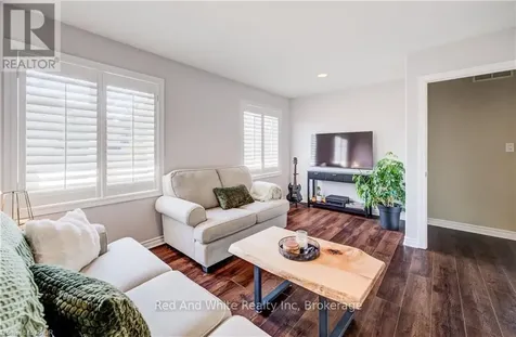 195 Westcliff Way Cambridge ON N1S 5C2