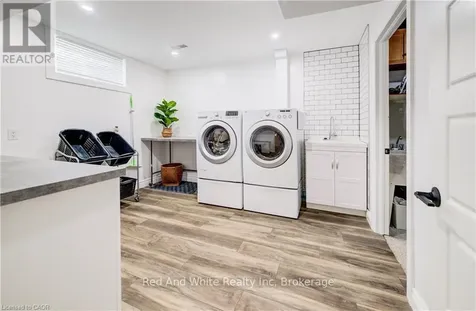 195 Westcliff Way Cambridge ON N1S 5C2