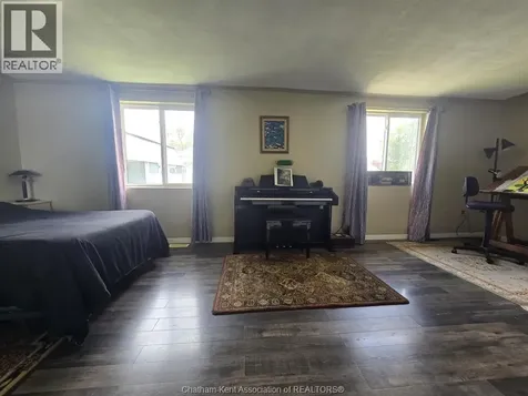 263 Delaware Avenue Chatham ON N7L 2W7