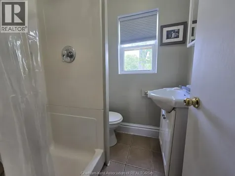 263 Delaware Avenue Chatham ON N7L 2W7