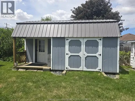 263 Delaware Avenue Chatham ON N7L 2W7
