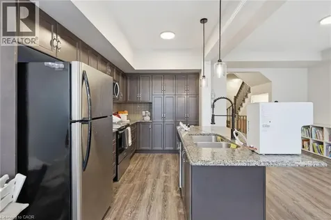 35 Pelican Lane Hamilton ON L8K 0A4