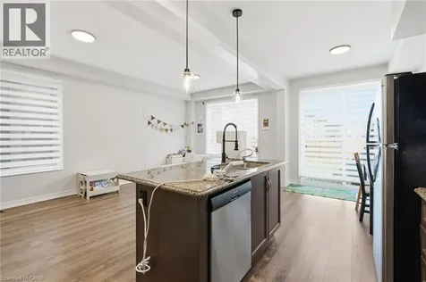 35 Pelican Lane Hamilton ON L8K 0A4