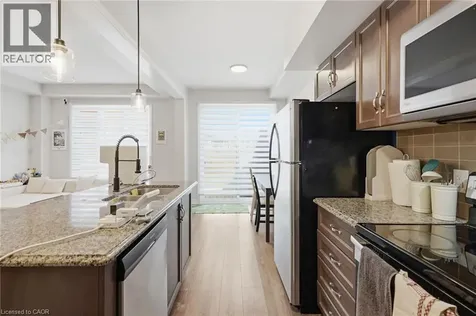 35 Pelican Lane Hamilton ON L8K 0A4