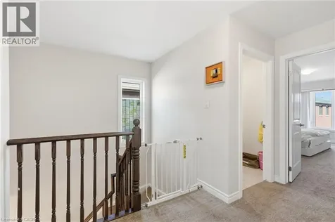 35 Pelican Lane Hamilton ON L8K 0A4