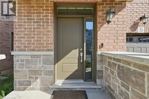 35 Pelican Lane Hamilton ON L8K 0A4