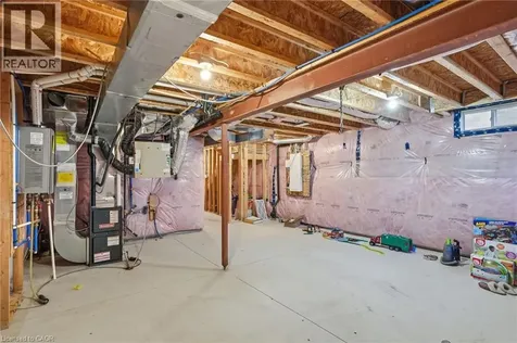35 Pelican Lane Hamilton ON L8K 0A4
