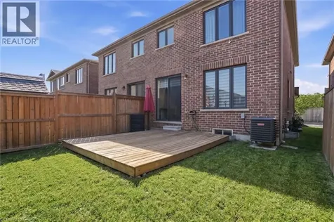 35 Pelican Lane Hamilton ON L8K 0A4