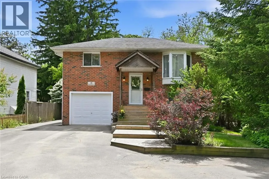 28 Rousseaux Street Hamilton ON L9G 2W5