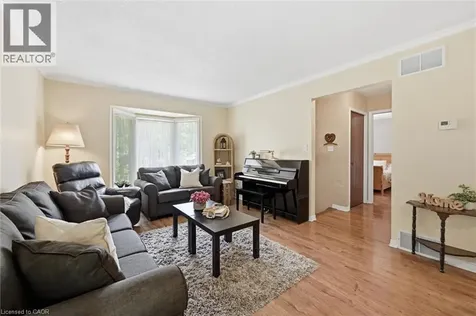 28 Rousseaux Street Hamilton ON L9G 2W5