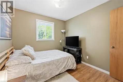 28 Rousseaux Street Hamilton ON L9G 2W5