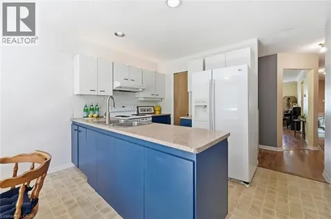 28 Rousseaux Street Hamilton ON L9G 2W5