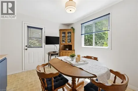 28 Rousseaux Street Hamilton ON L9G 2W5