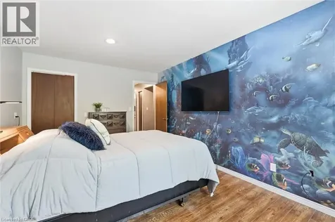 28 Rousseaux Street Hamilton ON L9G 2W5