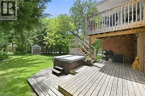 28 Rousseaux Street Hamilton ON L9G 2W5