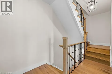 14 Hiscott Drive Waterdown ON L8B 0A2