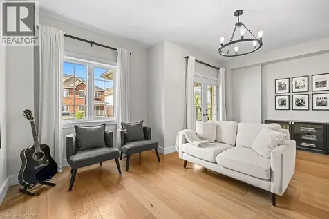14 Hiscott Drive Waterdown ON L8B 0A2