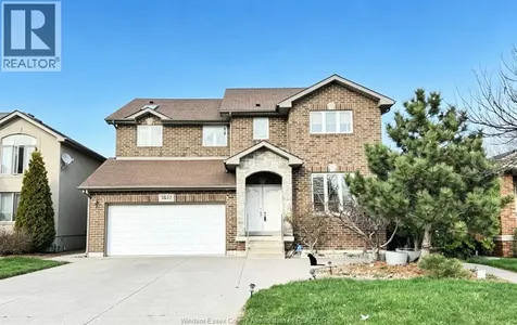 3852 Concord Court Windsor ON N9G 3B3
