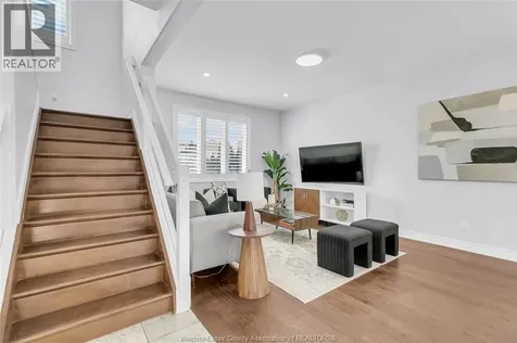 3852 Concord Court Windsor ON N9G 3B3