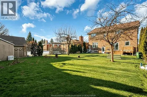3852 Concord Court Windsor ON N9G 3B3
