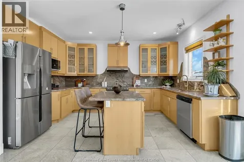 3852 Concord Court Windsor ON N9G 3B3