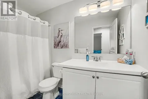 122 Rustwood Private Ottawa ON K2J 5L5