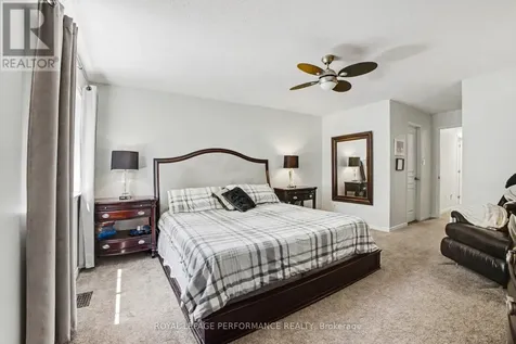 122 Rustwood Private Ottawa ON K2J 5L5