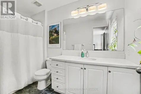 122 Rustwood Private Ottawa ON K2J 5L5