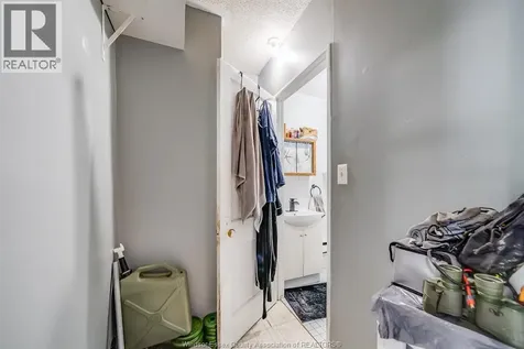 1095 Henry Ford Centre Drive Windsor ON N8Y 2T4