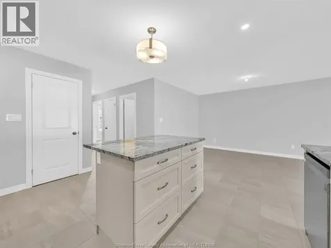 1186 Peabody Avenue Windsor ON N8P 0C7