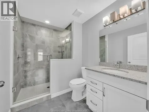 1186 Peabody Avenue Windsor ON N8P 0C7