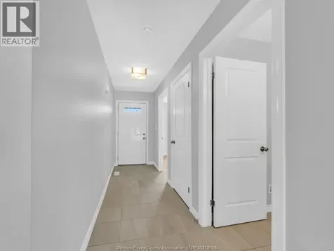 1186 Peabody Avenue Windsor ON N8P 0C7
