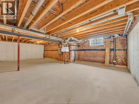 1186 Peabody Avenue Windsor ON N8P 0C7