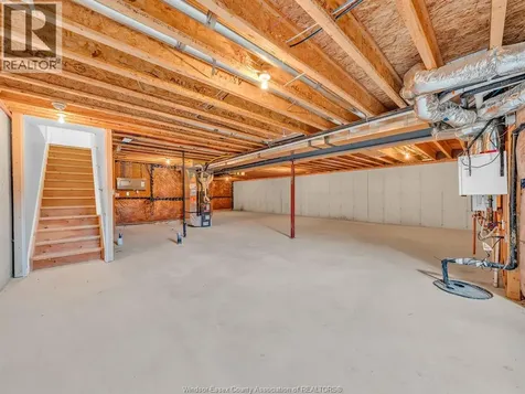 1186 Peabody Avenue Windsor ON N8P 0C7