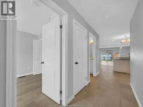1186 Peabody Avenue Windsor ON N8P 0C7